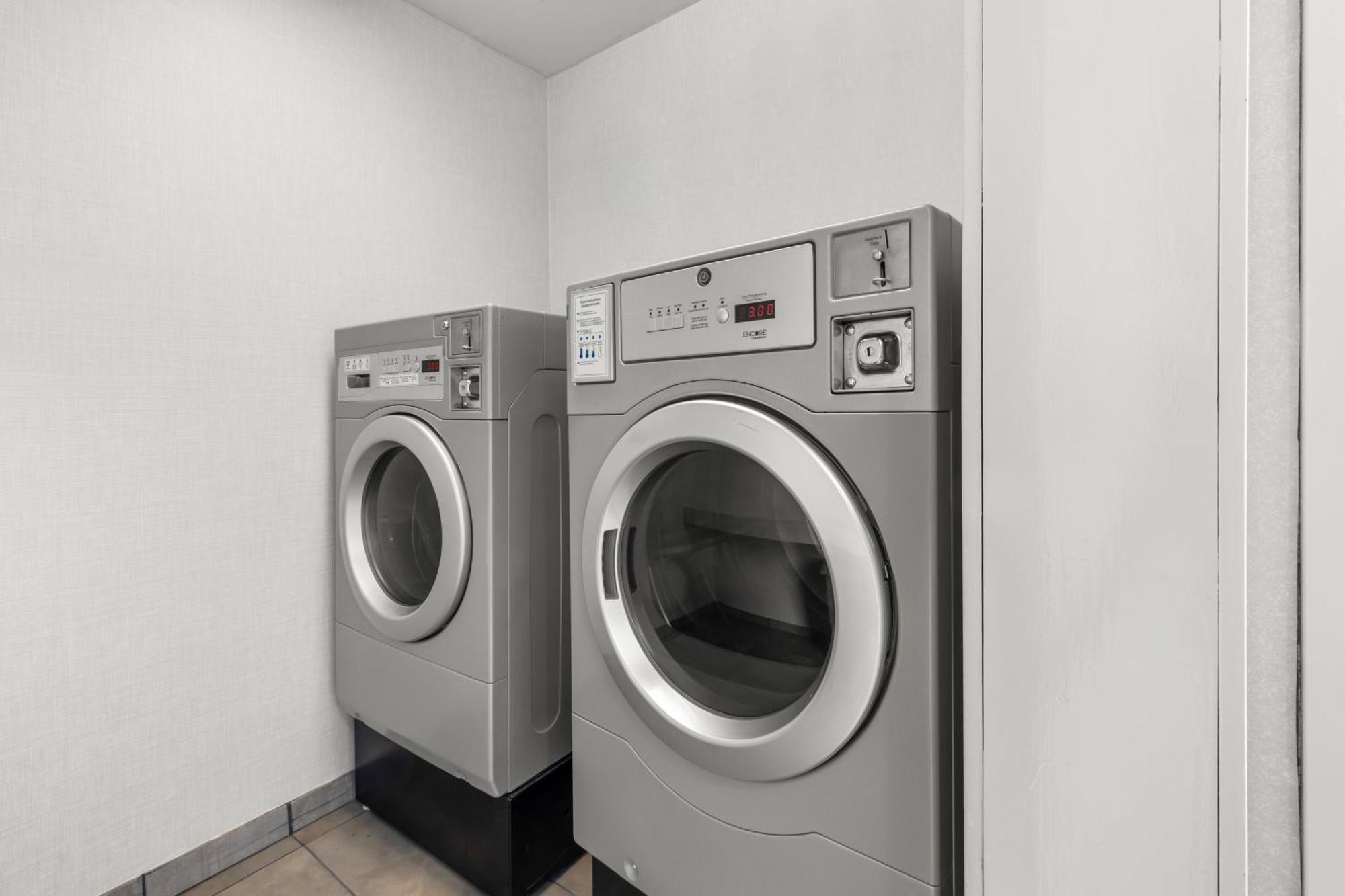 Comfort Inn & Suites Rome South Ngoại thất bức ảnh